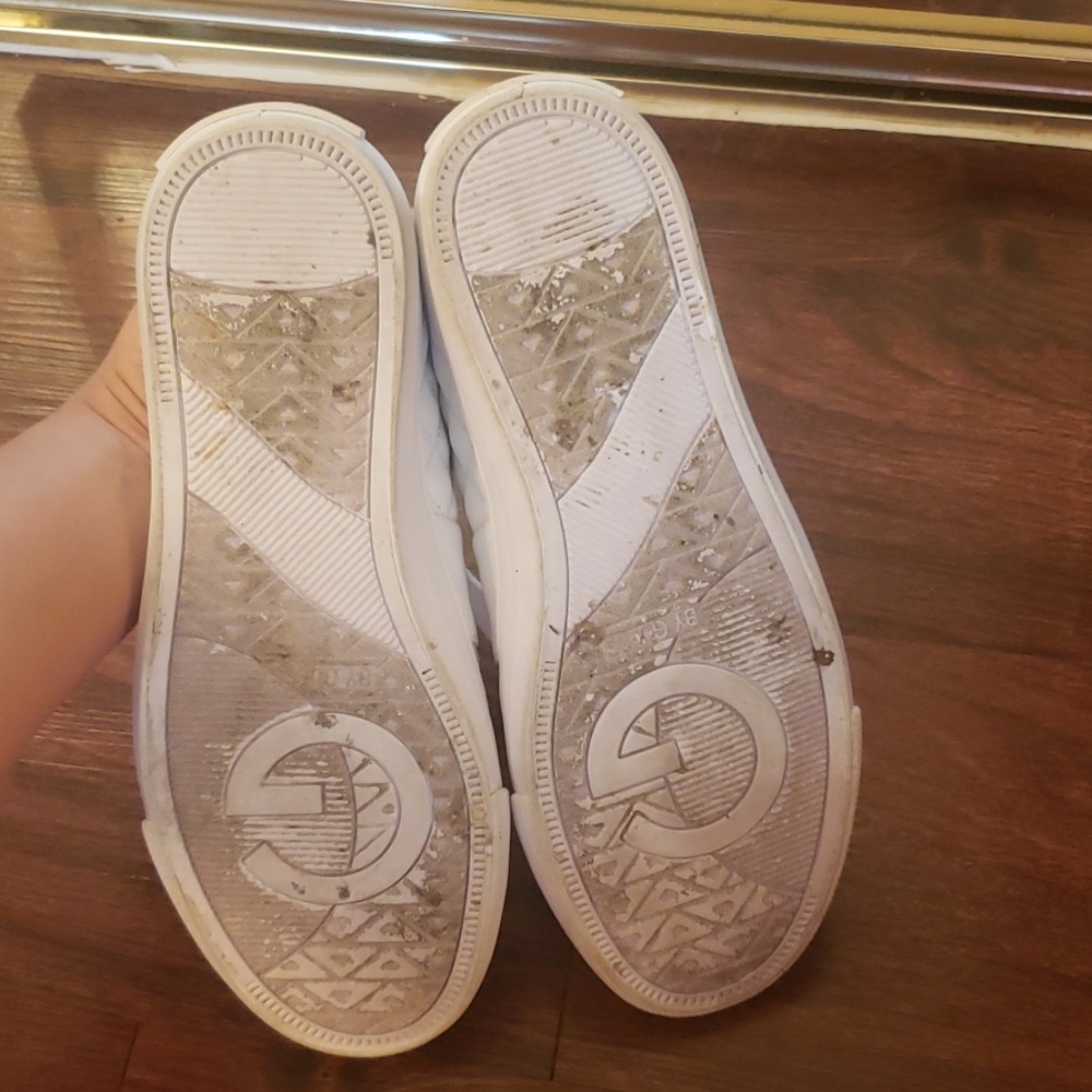 Shoes - Picture 4 of 5